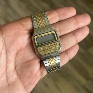 RARE Vintage PULSAR 1970’s Y739-5019A Calculator LCD Alarm Watch